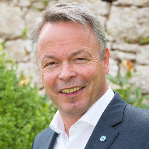  Thomas Schacht